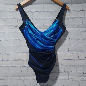 Kirkland Signature By Miraclesuit Womens Size 8 One Piece Swimsuit Ruching